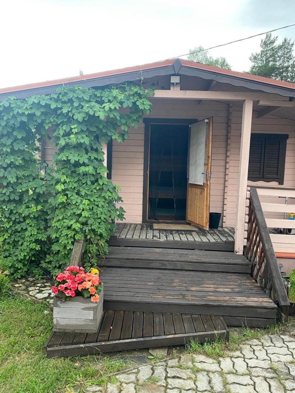 Kuru Guest House Eksteriør bilde